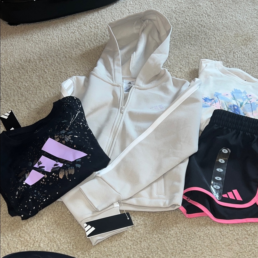 Adidas  girls bundle size M10/12